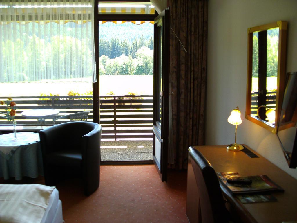 Hotel Rheingold Garni Titisee-Neustadt Exterior photo